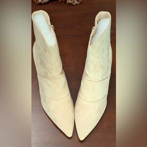 Contigo Cream Ankle Booties